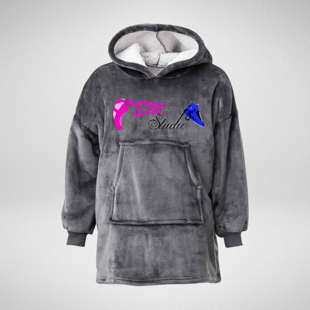 EM Studio Hooded Blanket